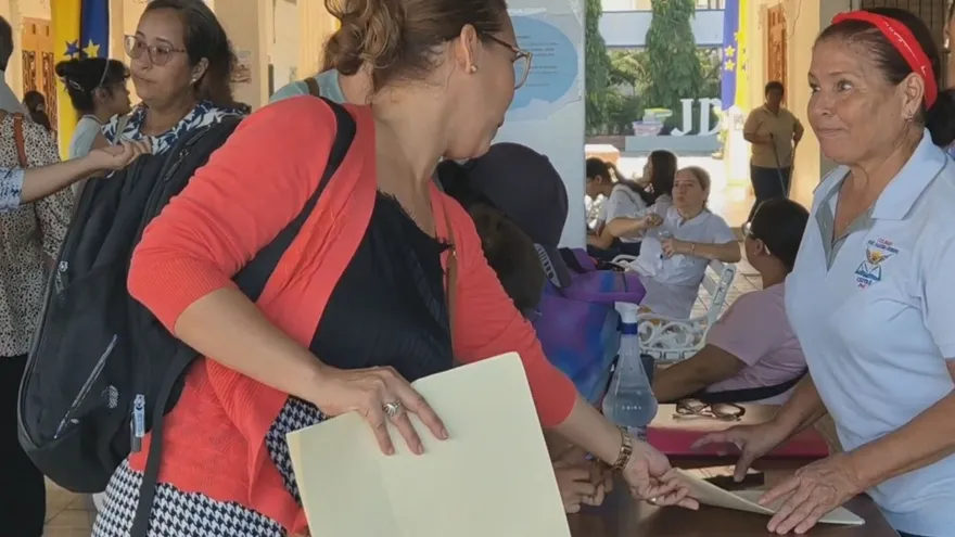 Padres de Chitré piden que el Meduca termine el año escolar por módulos