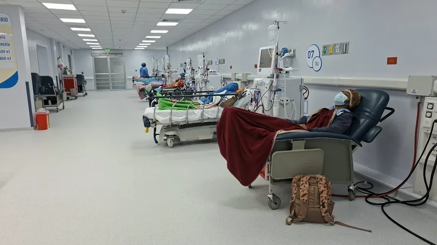 CSS refuerza urgencias del Complejo Hospitalario con 25 camillas nuevas