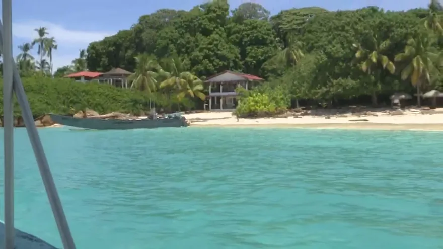 Temor tras el sismo reduce los viajes a Isla Iguana y golpea a lancheros y comerciantes