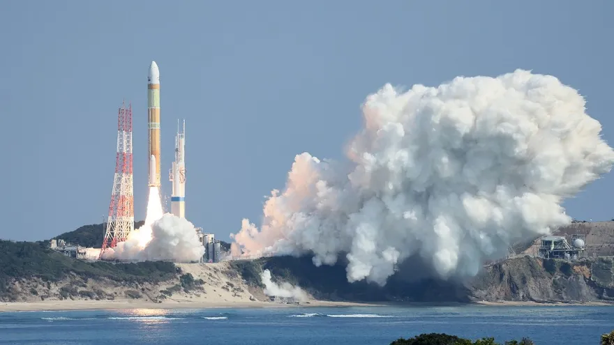 Japón lanza cohete para primera misión mundial a una luna de Marte