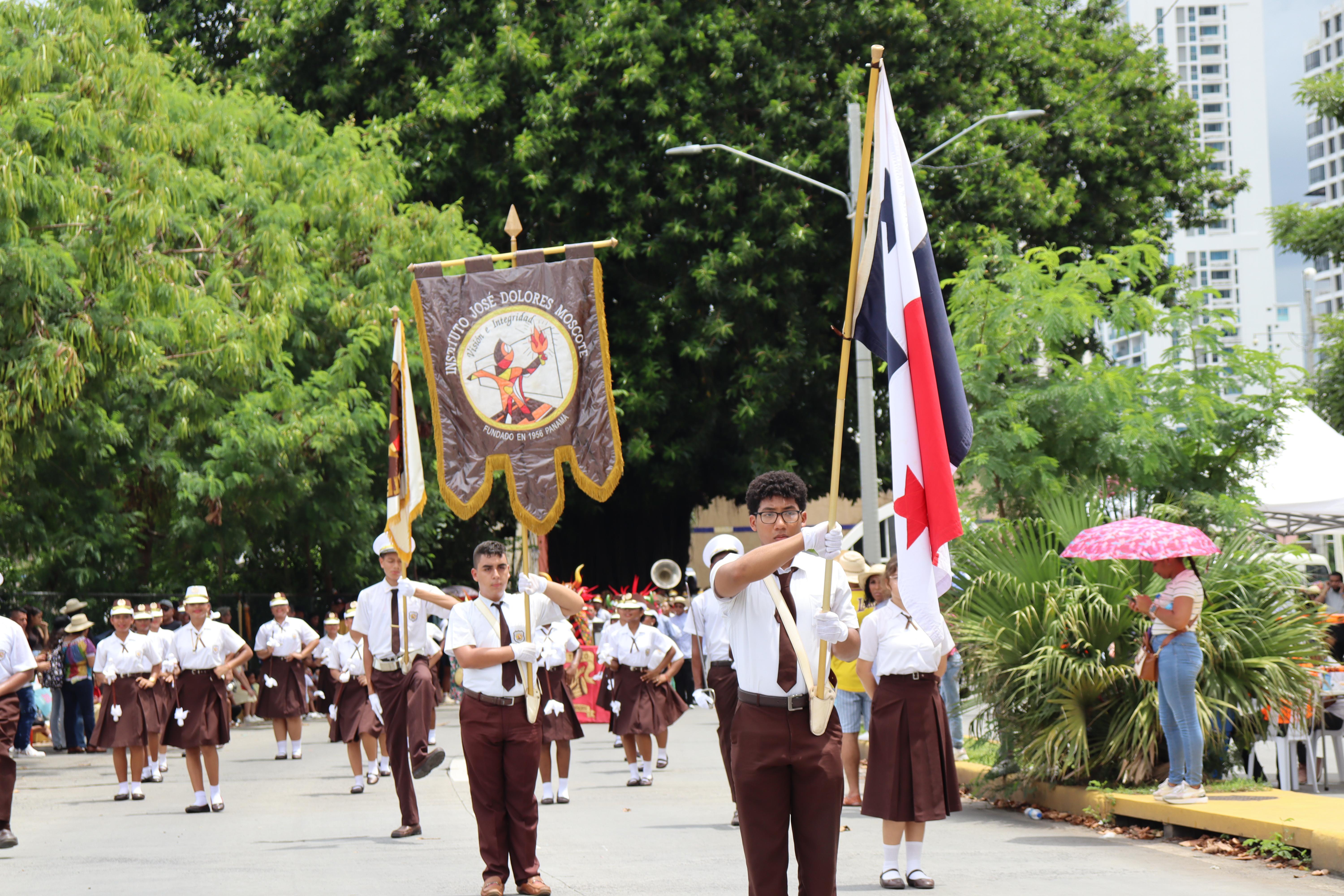 Suspenden desfiles patrios, festivales y actos solemnes