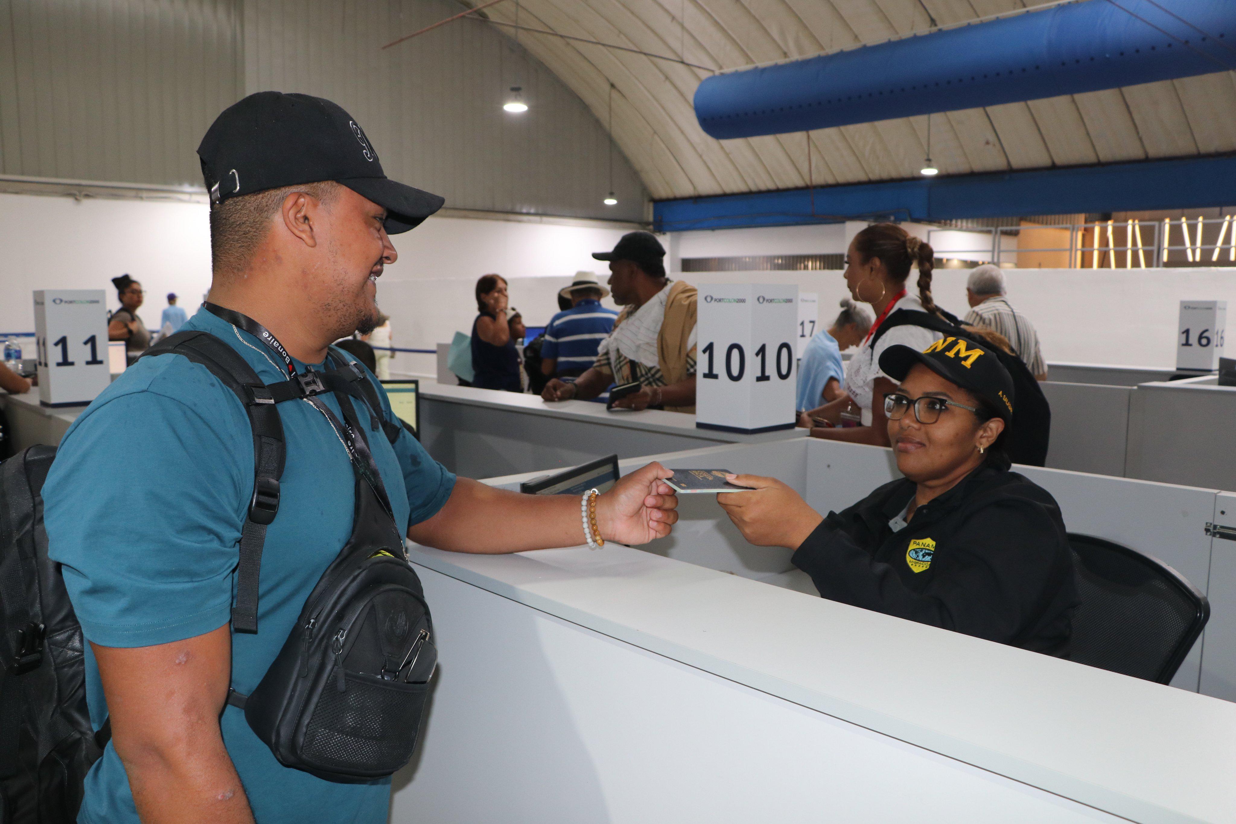 Migración informa sobre la nueva Visa de Vacaciones y Trabajo