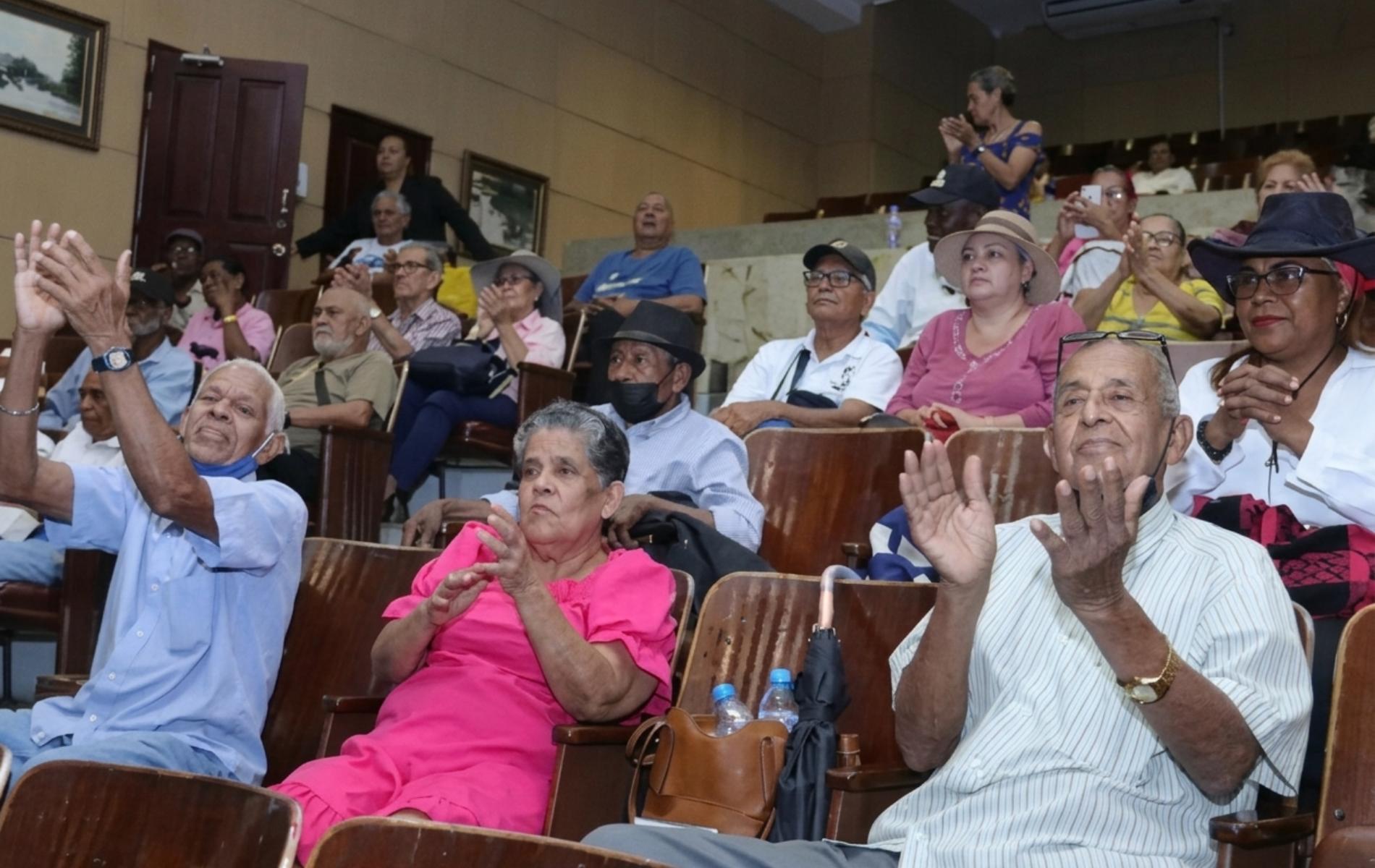 Descuentos para jubilados: proyecto de ley avanza al segundo debate