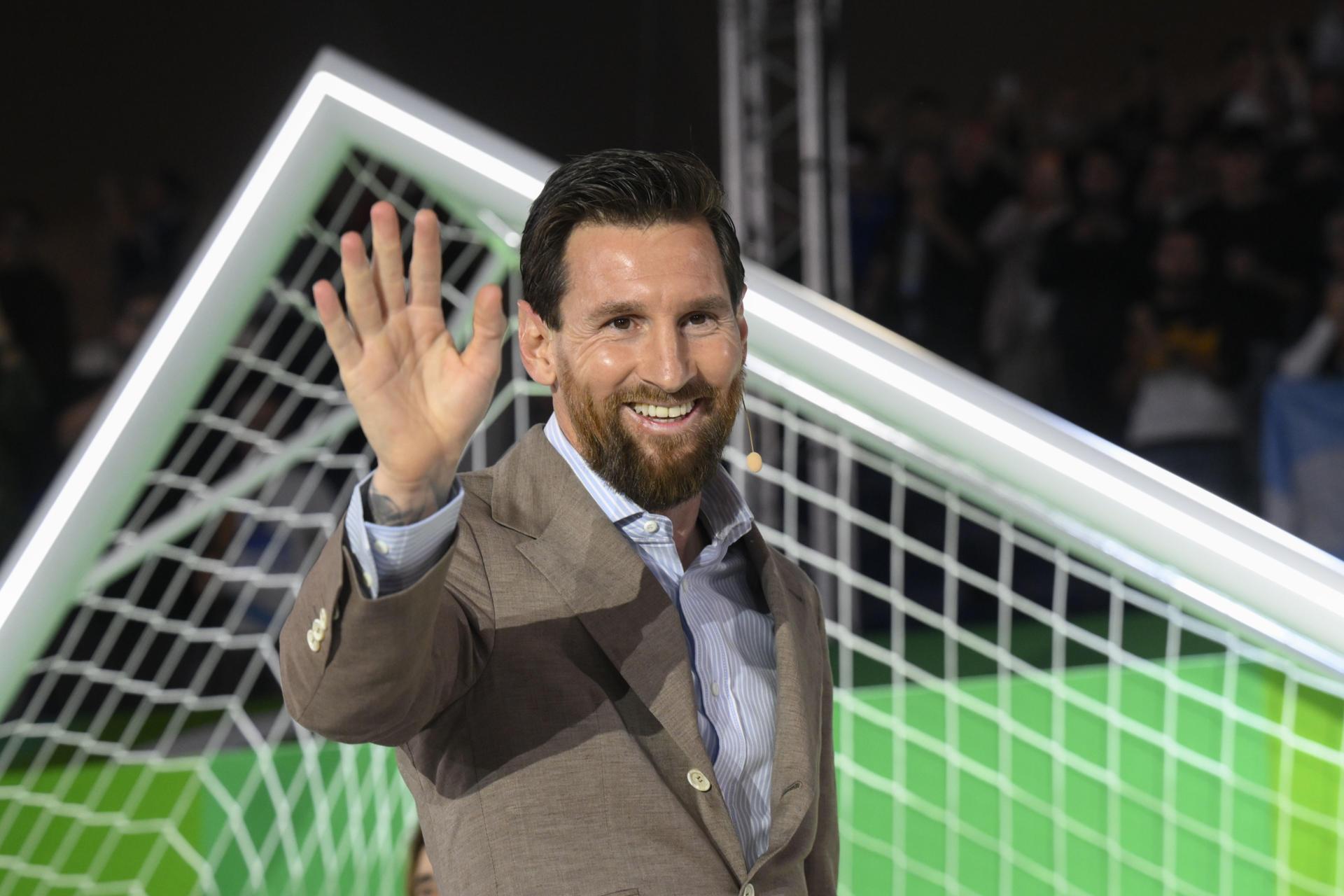 Fútbol | El galardón de los valores: Oviedo premia la faceta humana de Messi