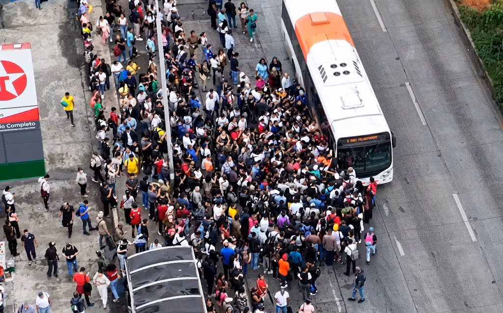 Falla eléctrica deja cuatro estaciones de la Línea 1 del Metro fuera de servicio