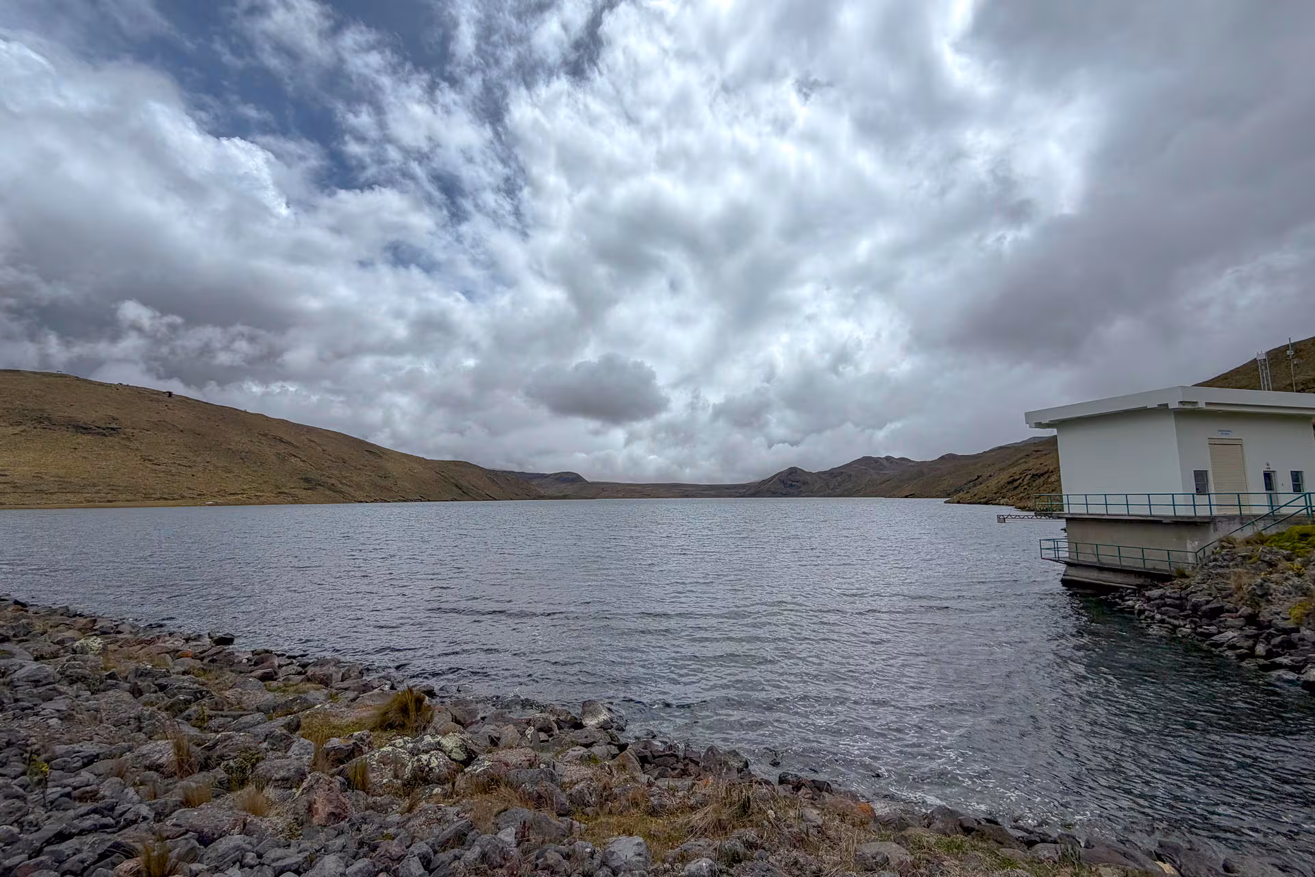 Laguna La Mica luce llena y garantiza agua al sur de Quito