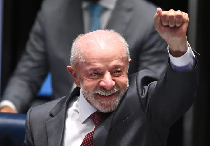 Lula remonta y derrota a Flávio Bolsonaro en las elecciones de Brasil