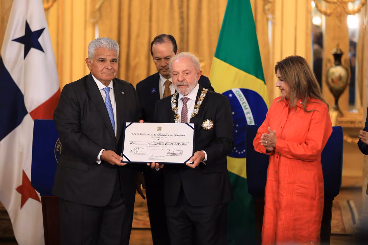 Mulino felicita a Lula por su triunfo en las elecciones de Brasil