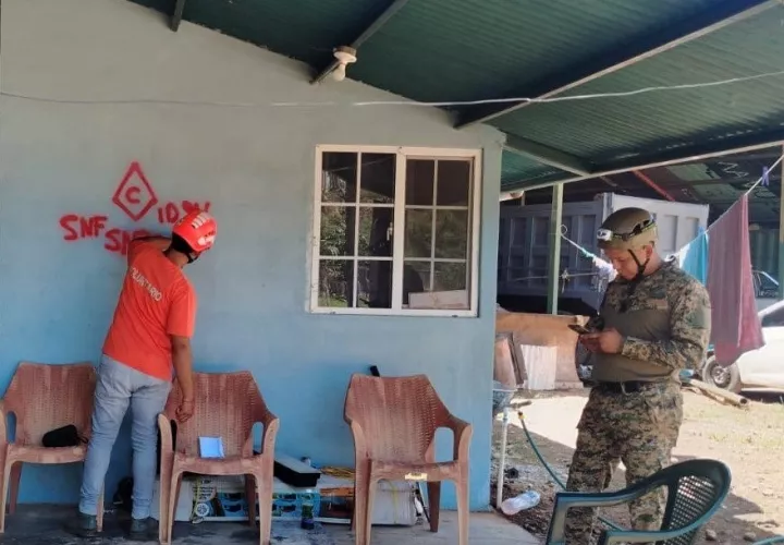Más de 5 mil personas siguen en albergues tras el sismo de magnitud 7.5