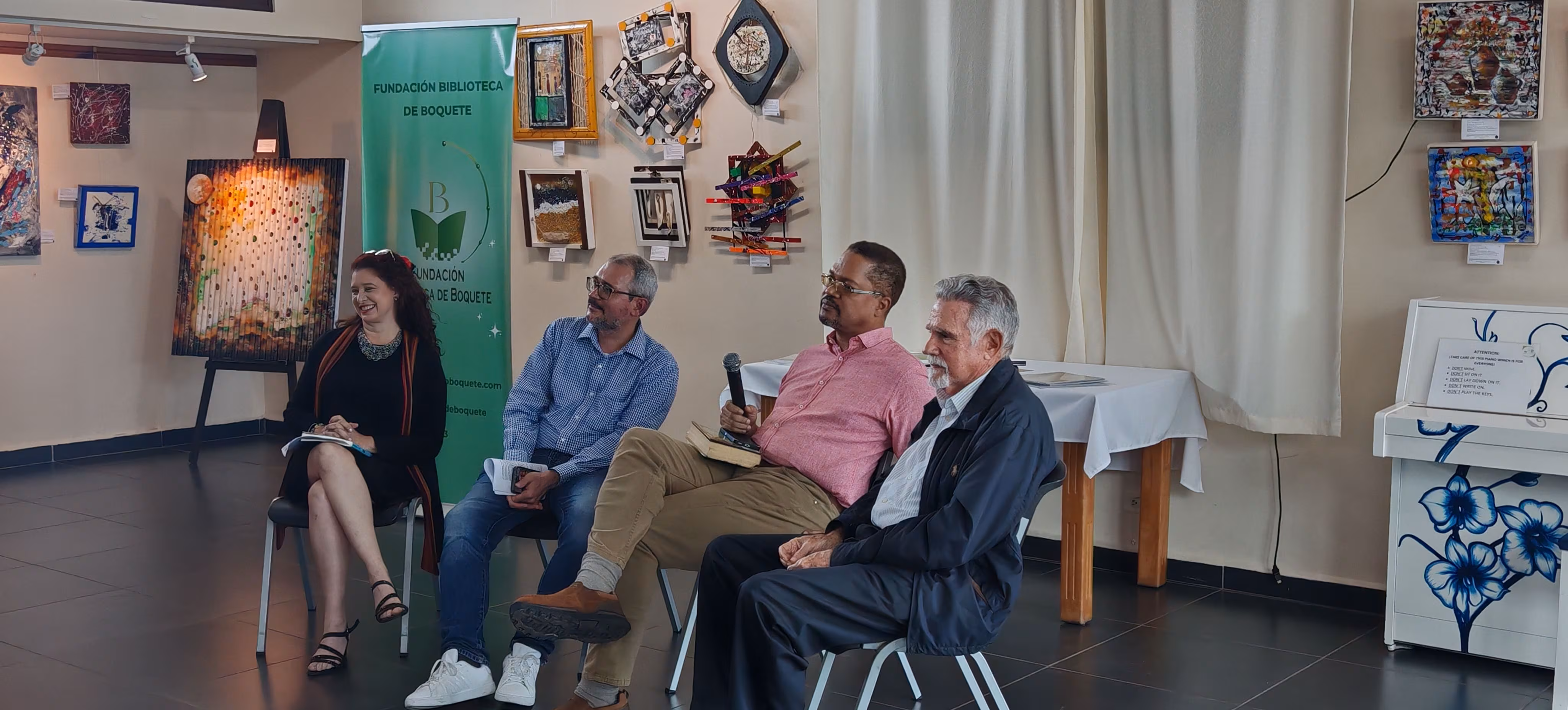 Historia y ficción se cruzan en un panel literario en Boquete