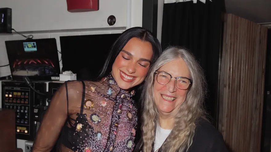 Patti Smith recuerda entre lágrimas el homenaje de Asturias con Dua Lipa