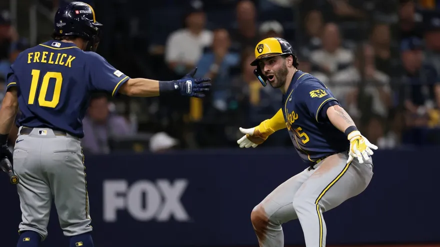 Cerveceros buscan barrer a Rays y coronarse en la Serie Mundial