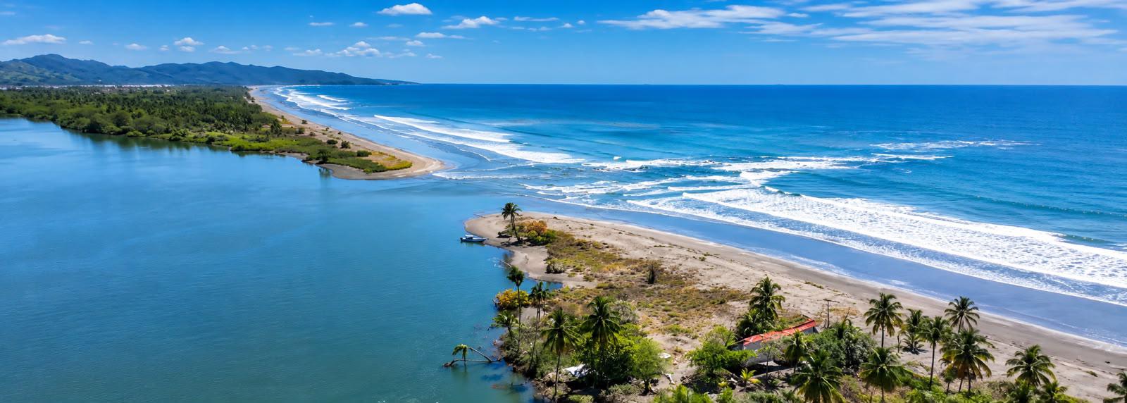 Residentes de Isla Cañas, a la espera del comportamiento de las mareas
