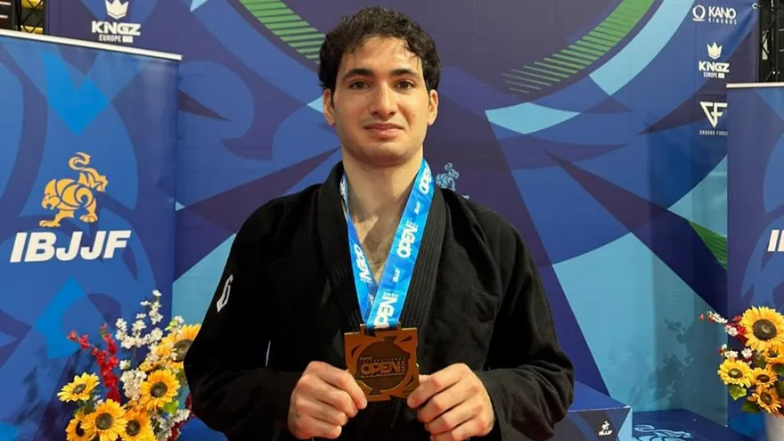 Jorge Calviño gana bronce en el Rome International Open de jiu-jitsu brasileño