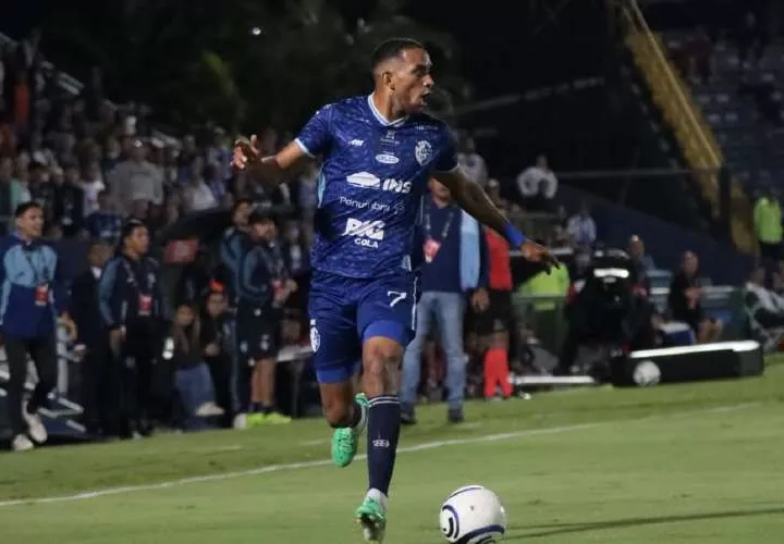 Panameño Manuel Morán en final de Copa Centroamericana