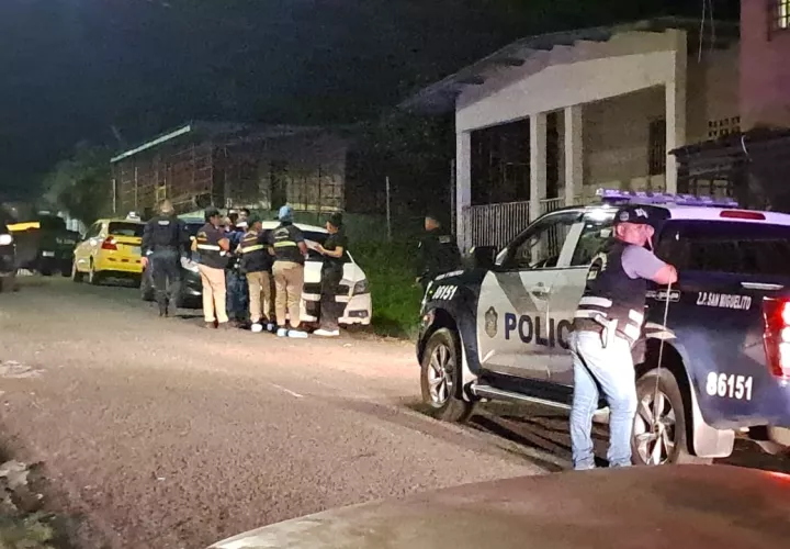 Baja de un taxi y gatilleros lo arrematan a tiros en San Miguelito