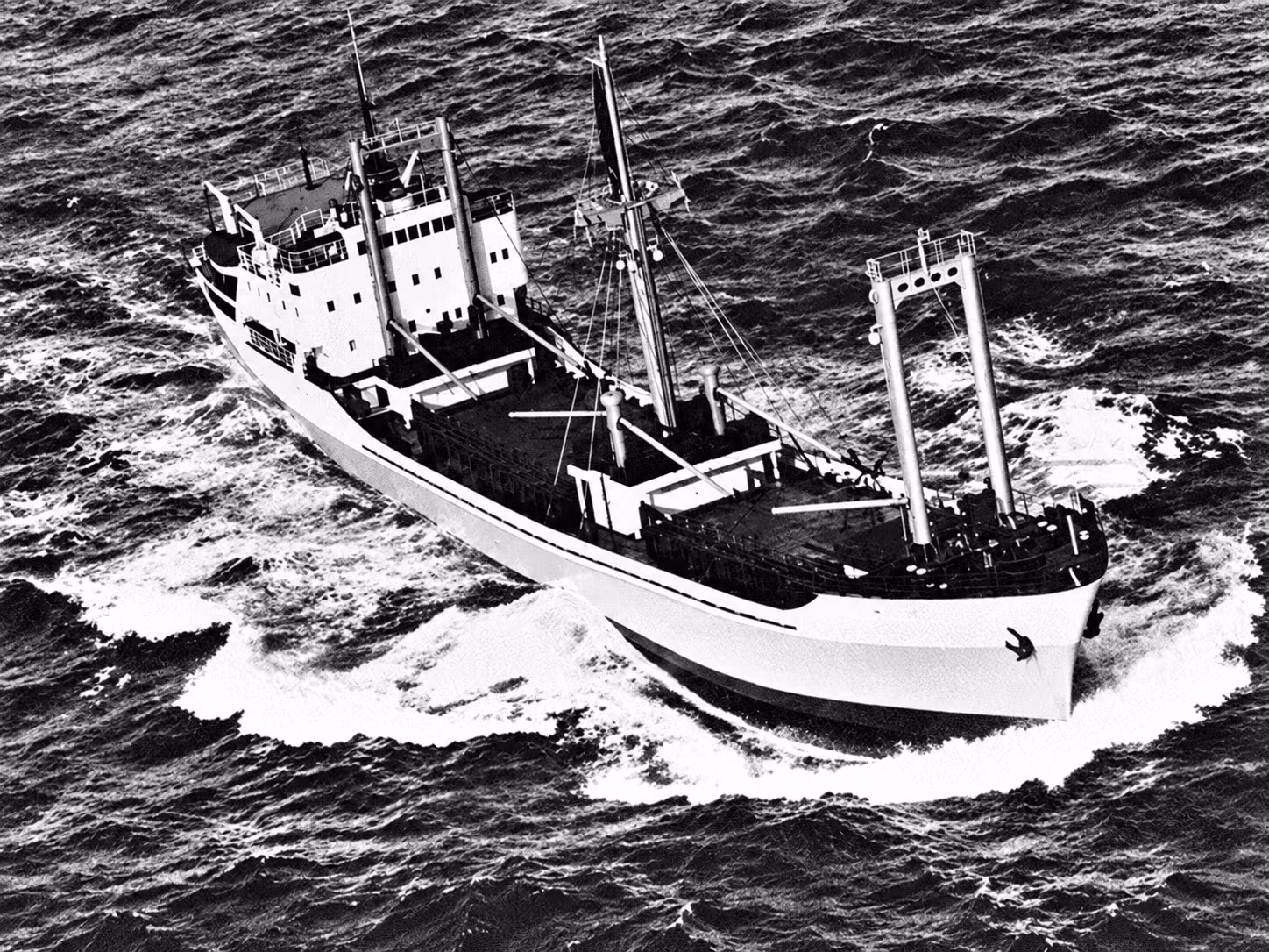 Siete marinos cubanos desertaron en las esclusas de Gatún en 1960