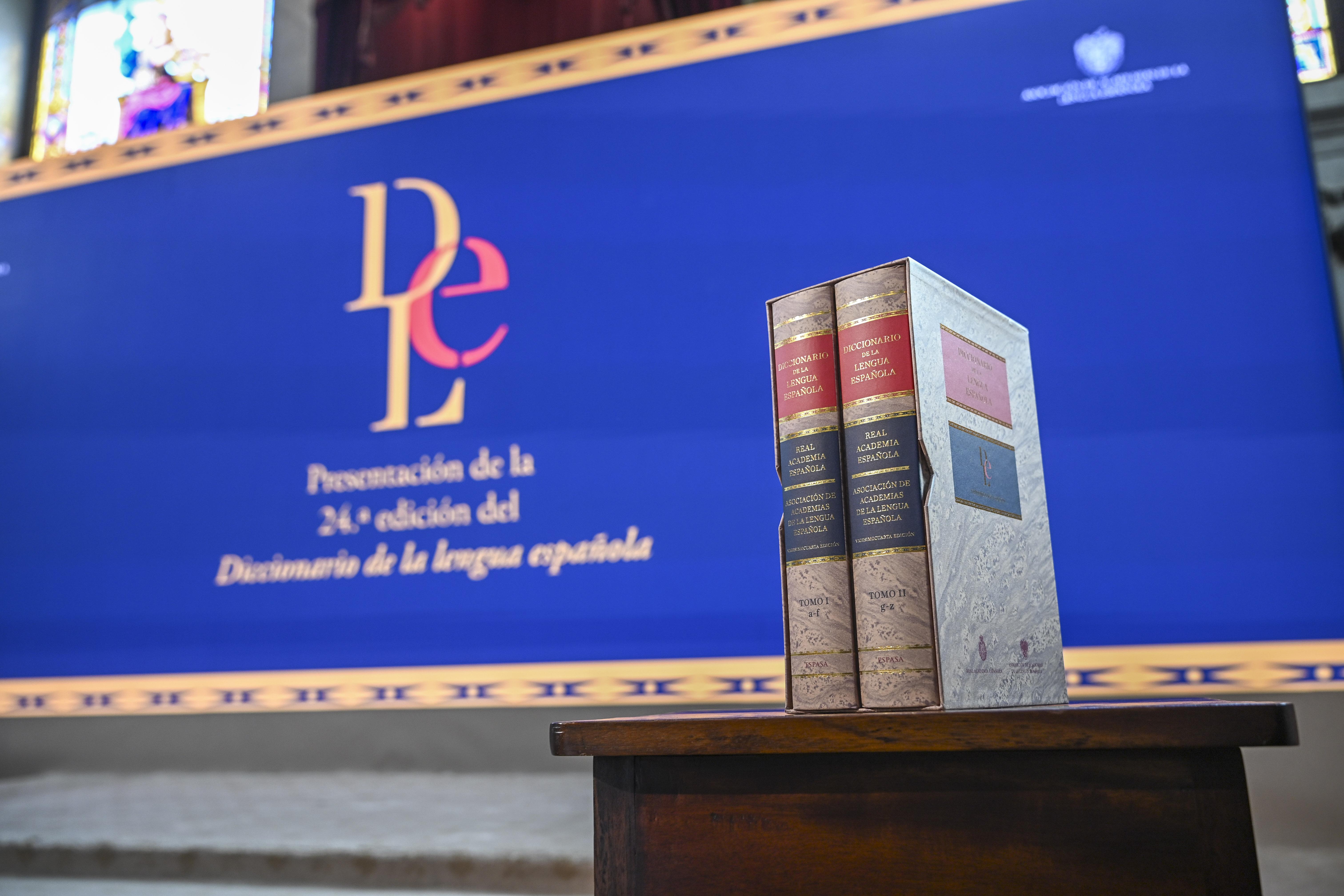 Gordofobia, ecoansiedad y metaverso: las nuevas palabras del diccionario de la RAE