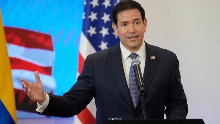 Rubio asegura que EEUU no estuvo involucrado en la huida de Flávio Bolsonaro de Brasil
