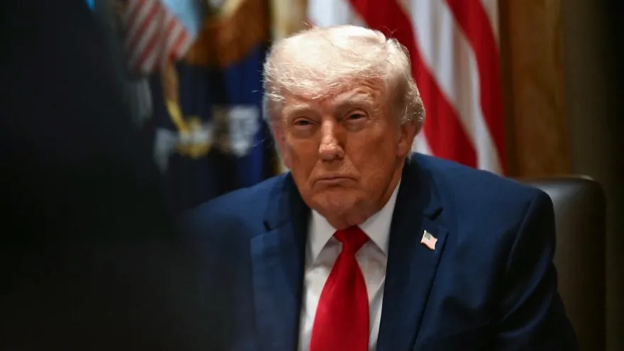 Juez desestima demanda de Trump contra el Wall Street Journal por carta de Epstein