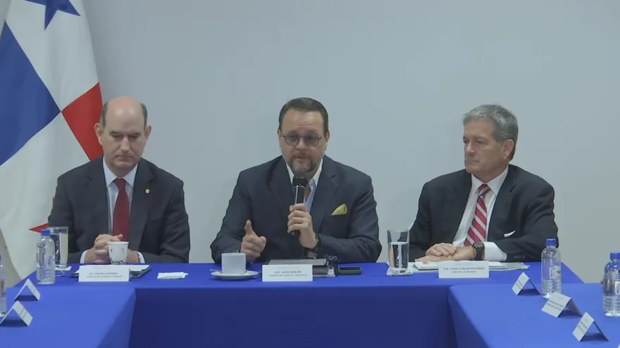 Gobierno espera luz verde de Mulino para negociar el cierre de la mina