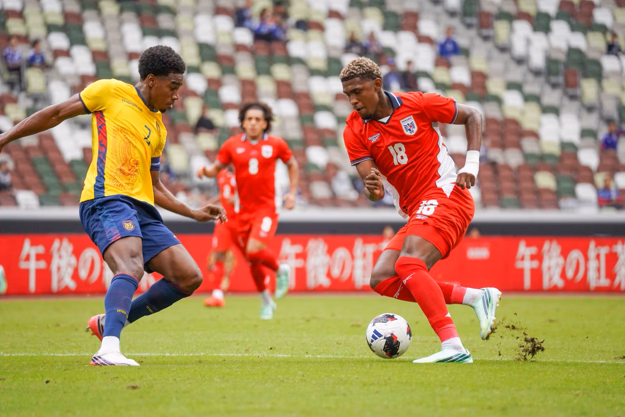 Josué Vergara estará fuera del KAA Gent por una lesión muscular