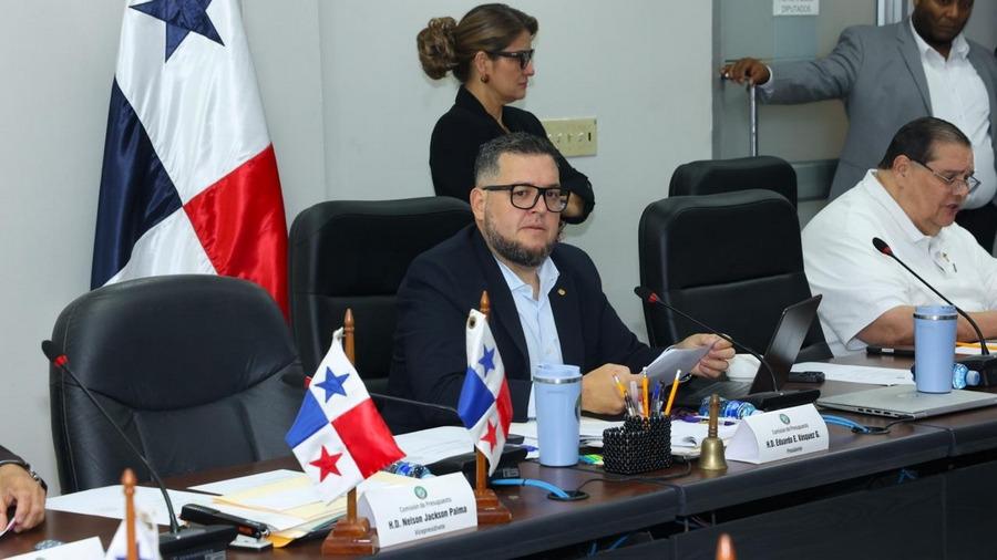 Comisión de Presupuesto evalúa crédito extraordinario de 39.2 millones para la Caja de Seguro Social