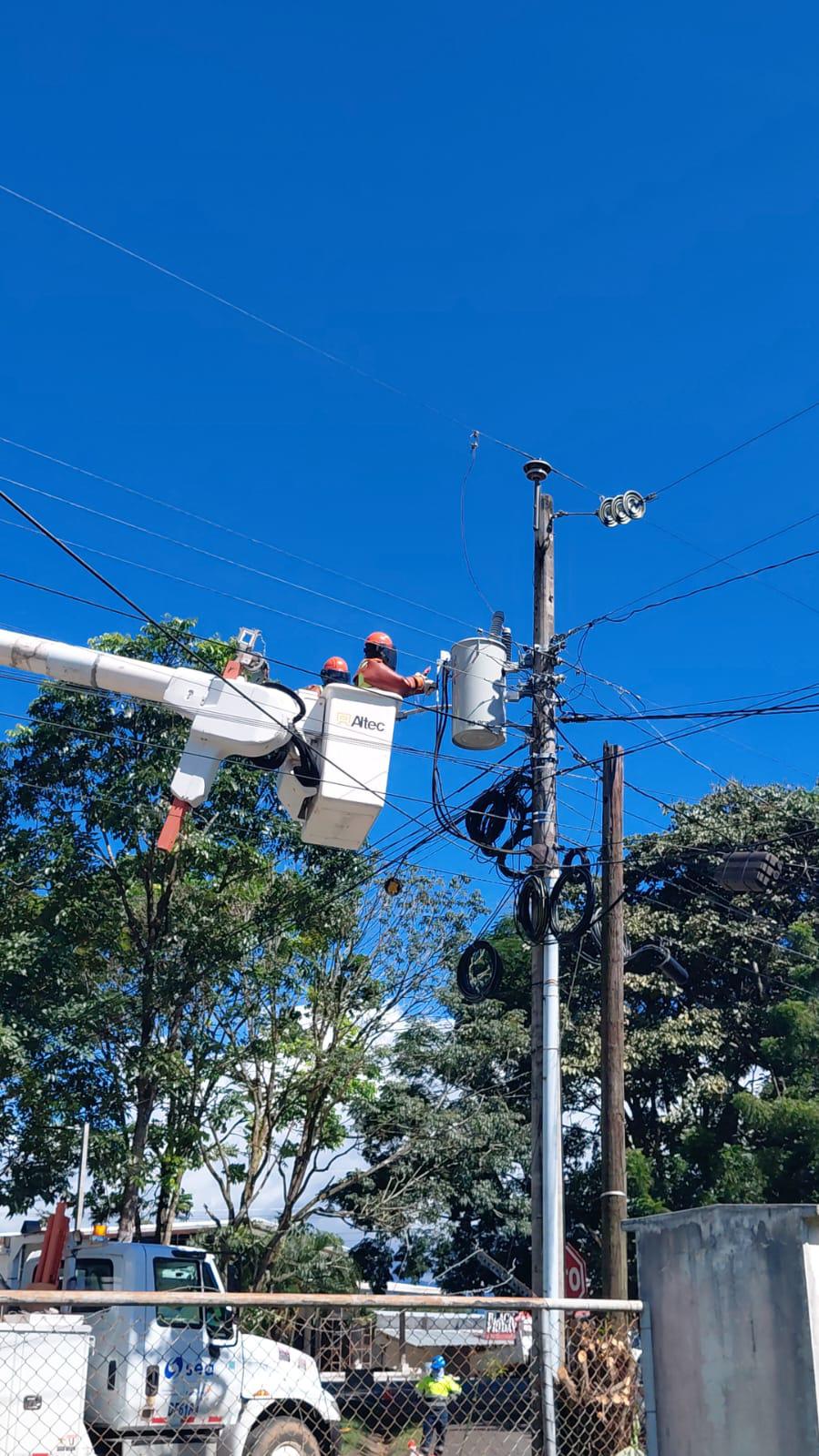 Secretario de Energía defiende reforma eléctrica